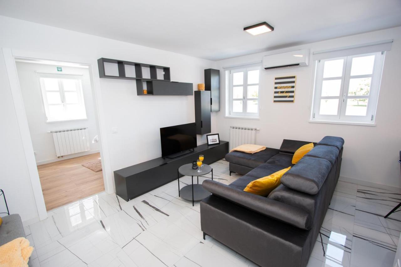 Apartmani Kac Karlovac Eksteriør bilde