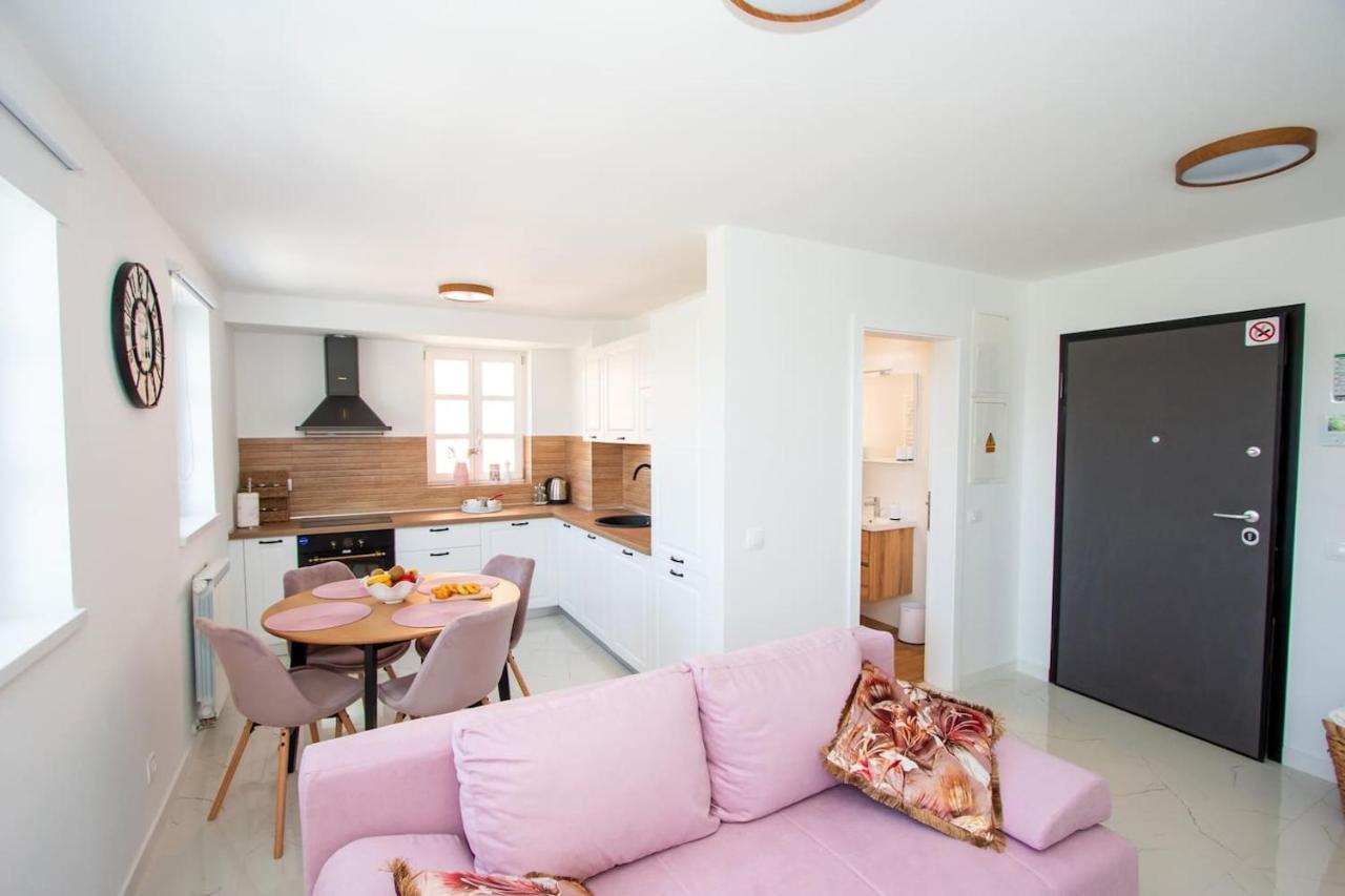 Apartmani Kac Karlovac Eksteriør bilde