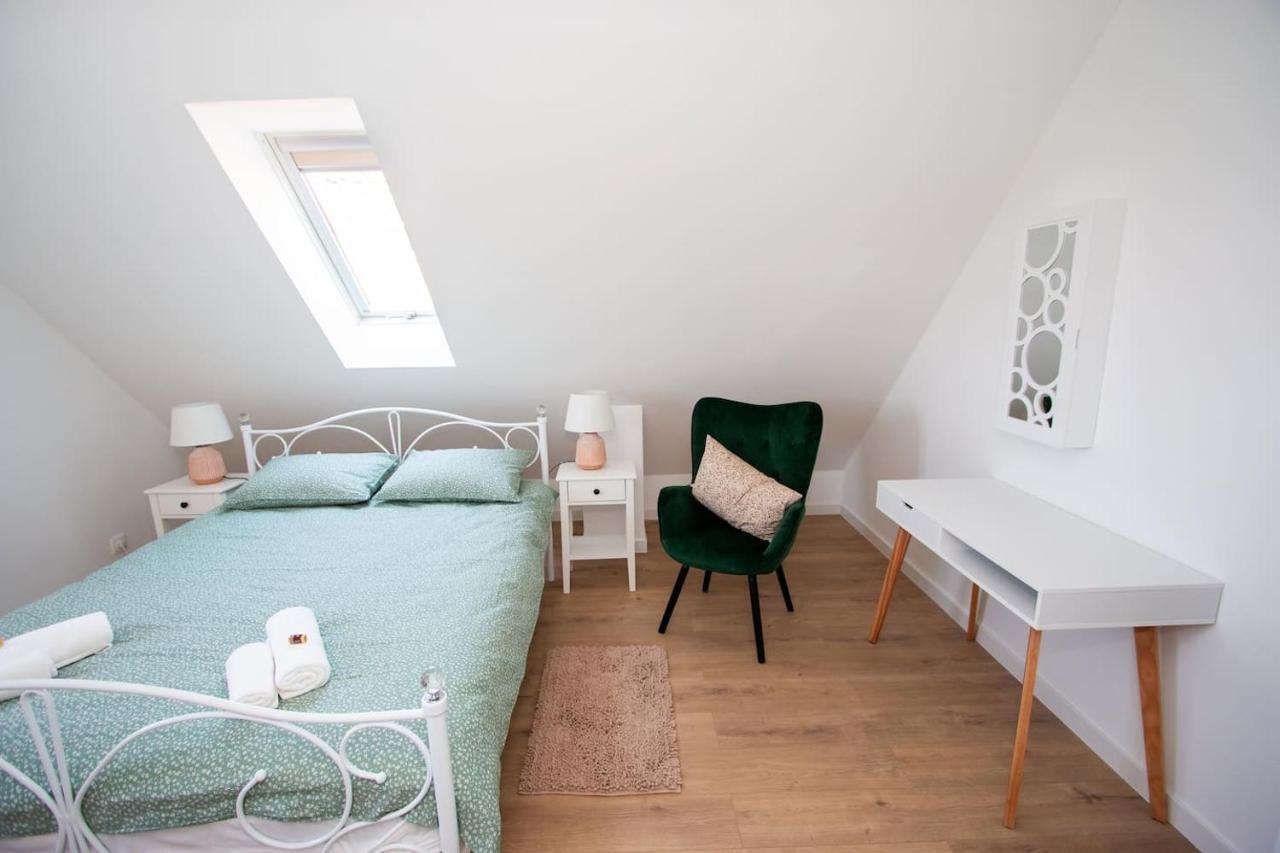 Apartmani Kac Karlovac Eksteriør bilde