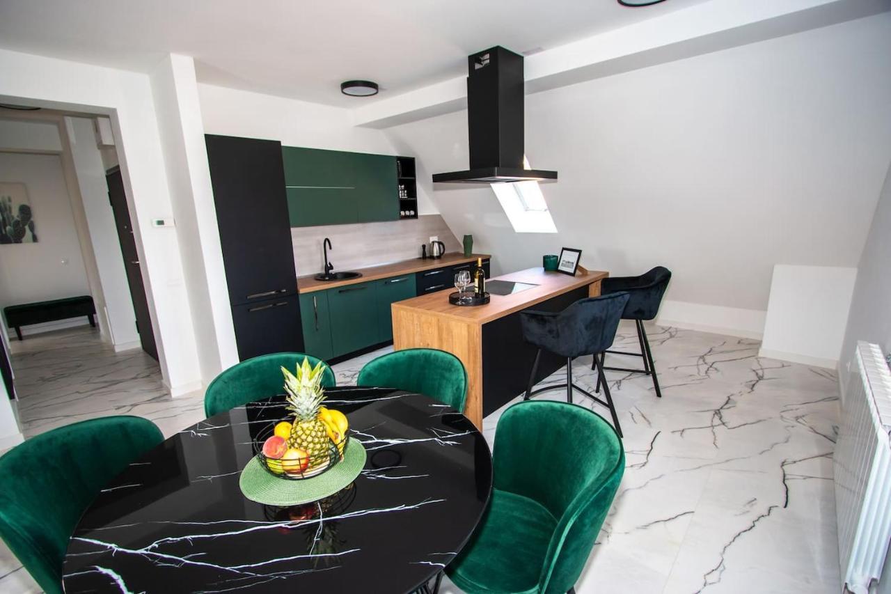 Apartmani Kac Karlovac Eksteriør bilde