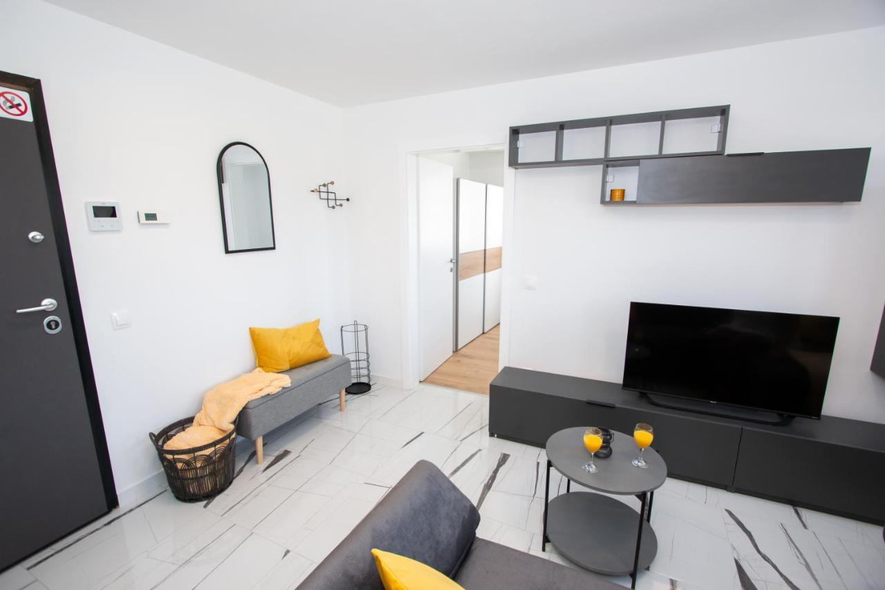 Apartmani Kac Karlovac Eksteriør bilde
