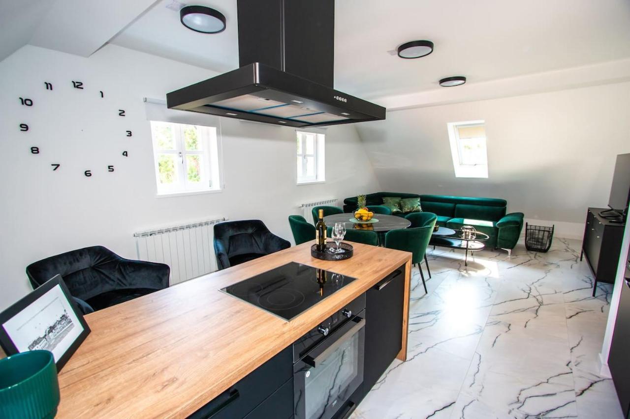 Apartmani Kac Karlovac Eksteriør bilde