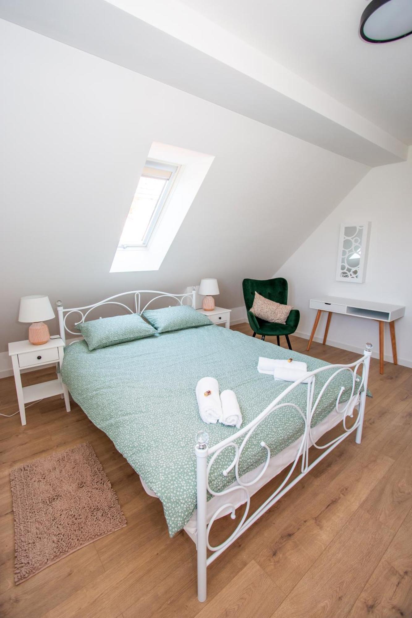 Apartmani Kac Karlovac Eksteriør bilde
