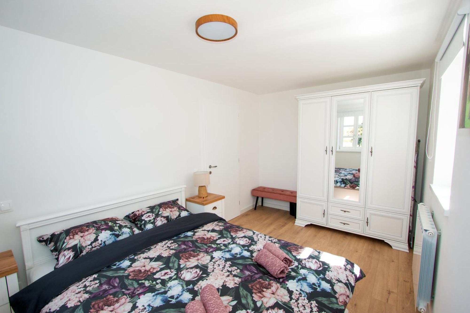 Apartmani Kac Karlovac Eksteriør bilde