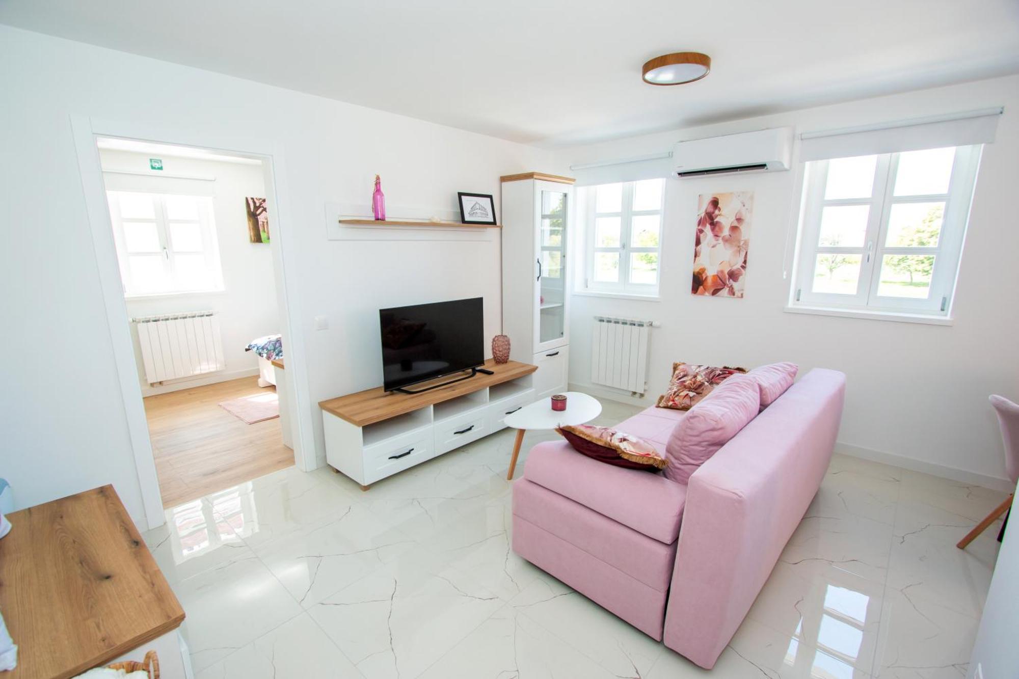 Apartmani Kac Karlovac Eksteriør bilde