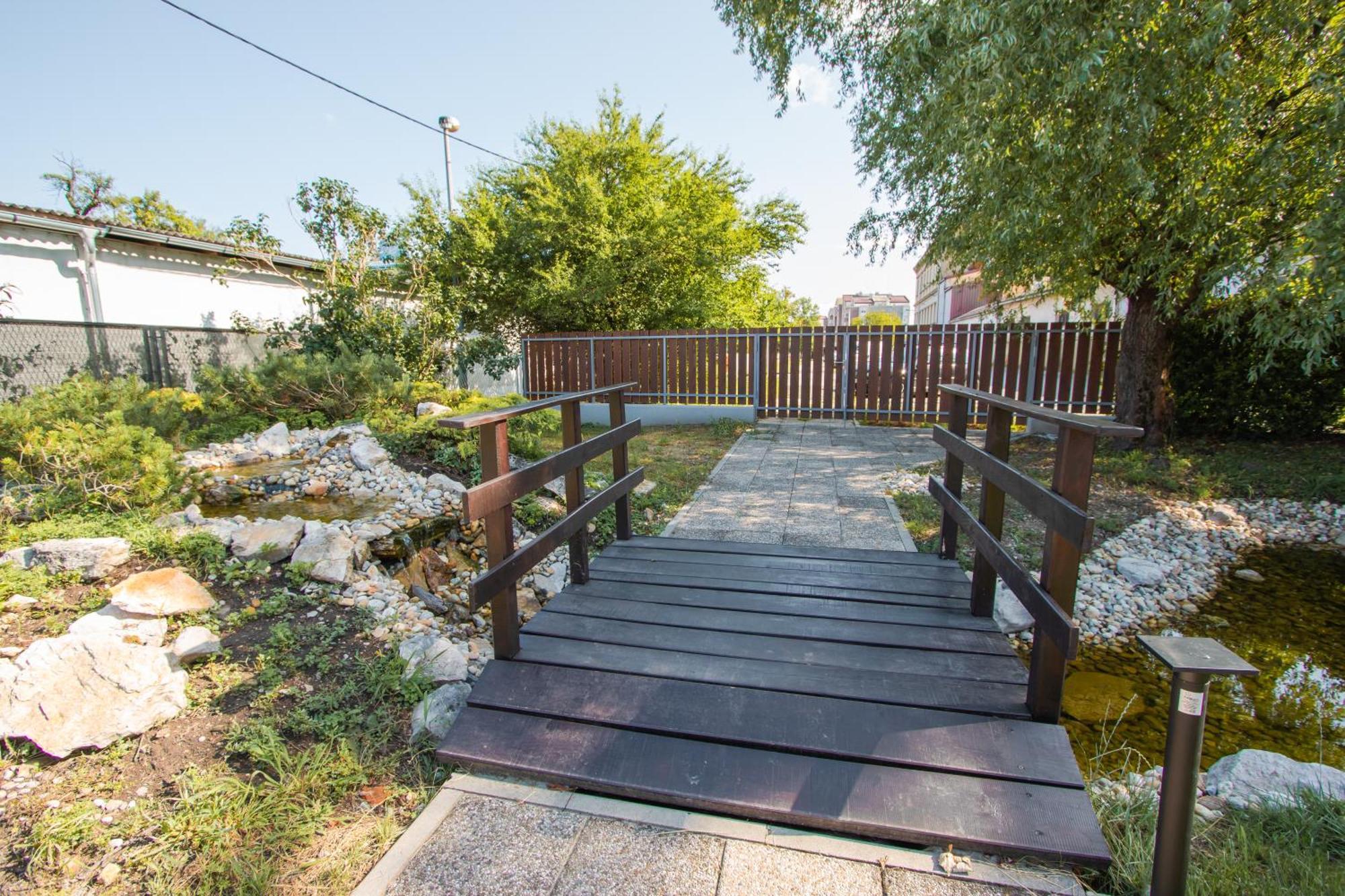 Apartmani Kac Karlovac Eksteriør bilde