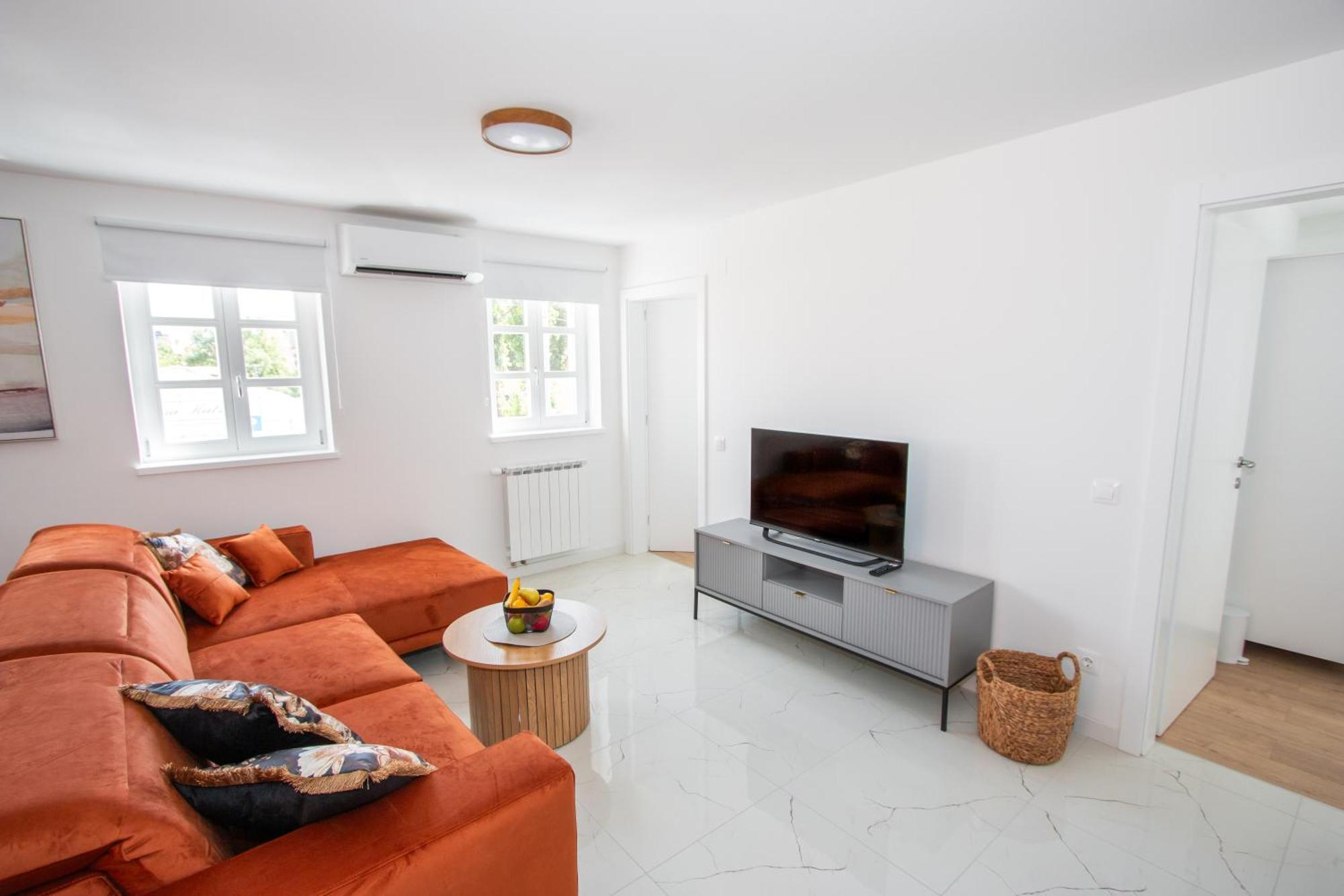 Apartmani Kac Karlovac Eksteriør bilde